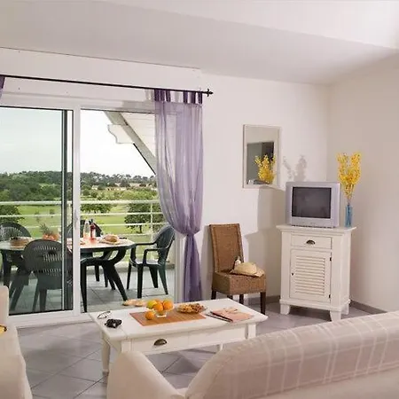 Charming With Dishwasher Located At A Golf Course * LʼAiguillon-sur-Vie